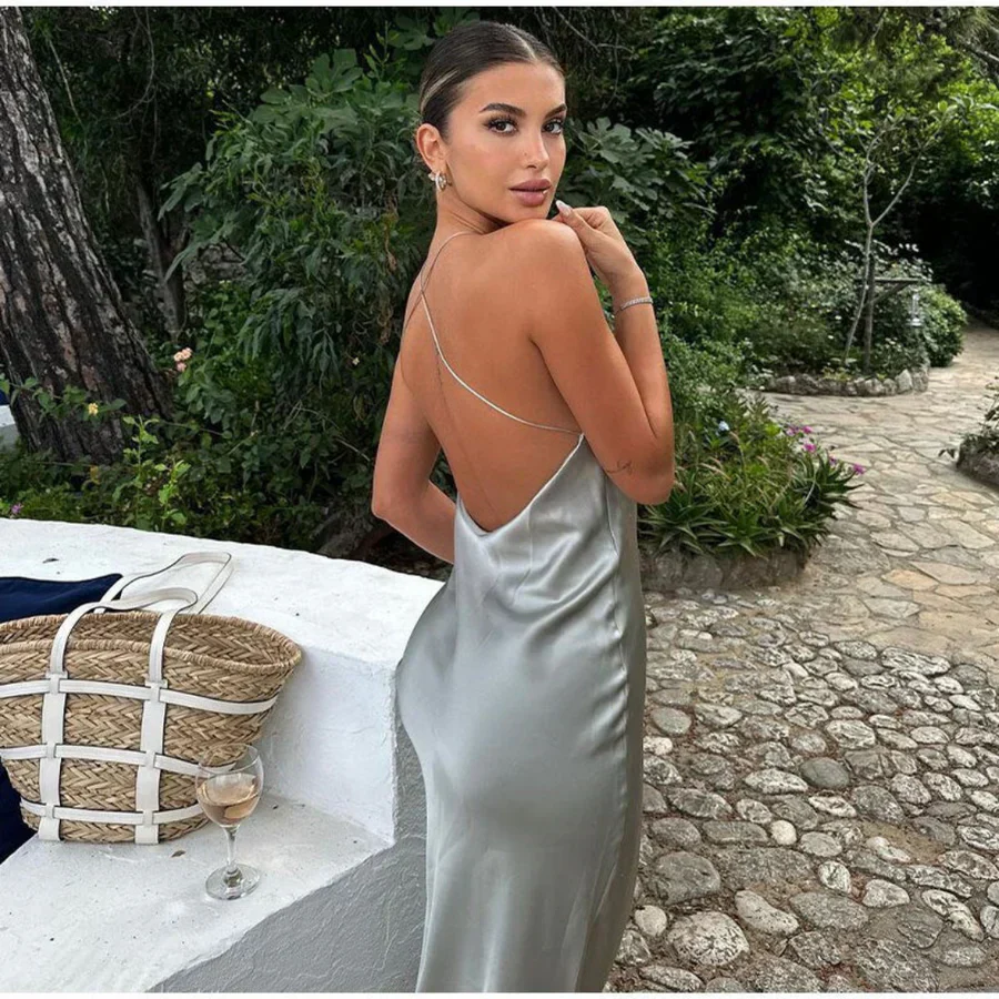 Noemi | Elegant Halter Neck Dress - Image 3